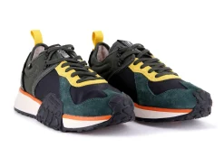 TROOP RUNNER